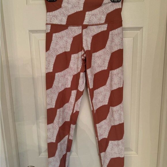 Aerie Brown and White Patterned Leggings - Picture 1 of 5